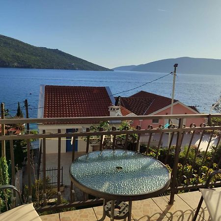 Villa Angelina Kumbor Exterior foto